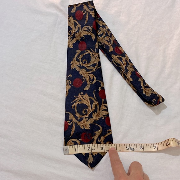 Countess Mara Ties, OS bundle - Picture 5 of 12